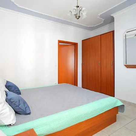 Apartment Brodarica 15270c *