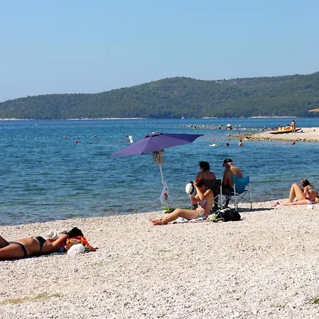 Brodarica 15270c * Sibenik