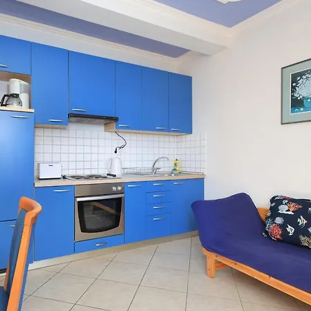 Brodarica 15270c * Sibenik