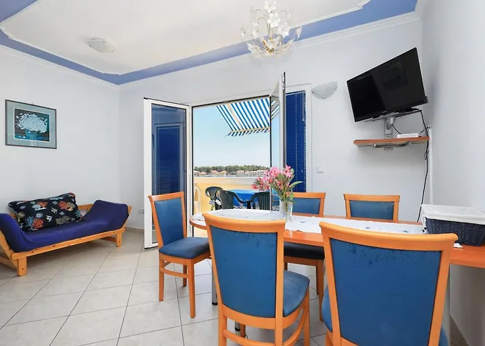 Brodarica 15270c Apartman